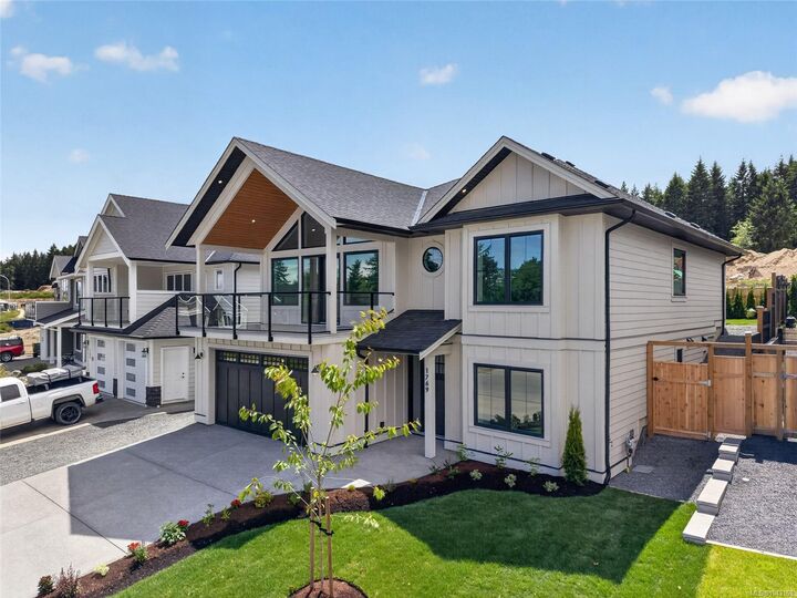 Property Photo: 1725 Crown Isle Blvd BC V9N 0K1