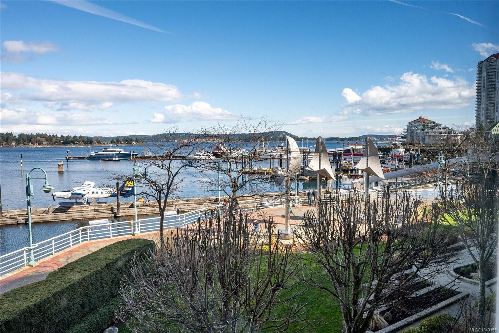 Property Photo: 38 Front St #Th10 BC V9R 0B8