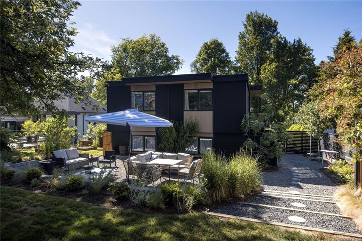 Property Photo: 2887 Colquitz Ave BC V9A 2L9
