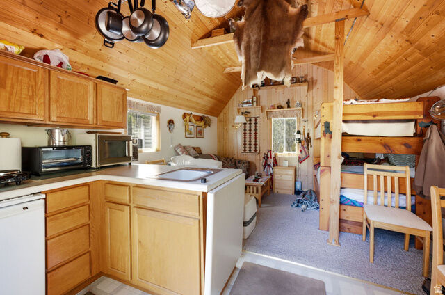 Property Photo: 5613 Lewis And Clark Rd 86 UT 84055