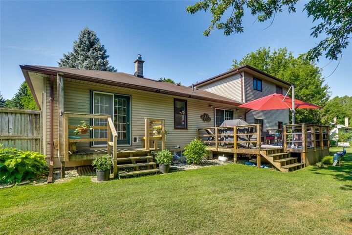 Property Photo: 9 Wellington Street ON N0M 1B0