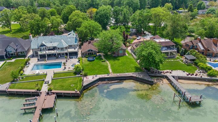 410 Russell Woods Road — photo 1
