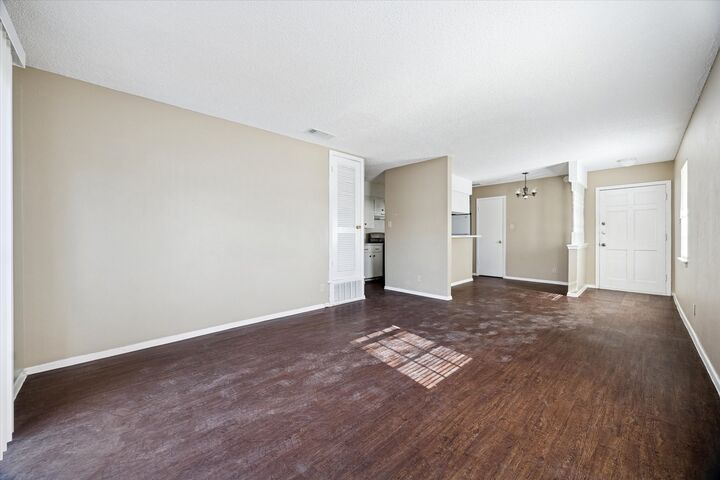 Property Photo: 908 B Kirschner Place TX 78758