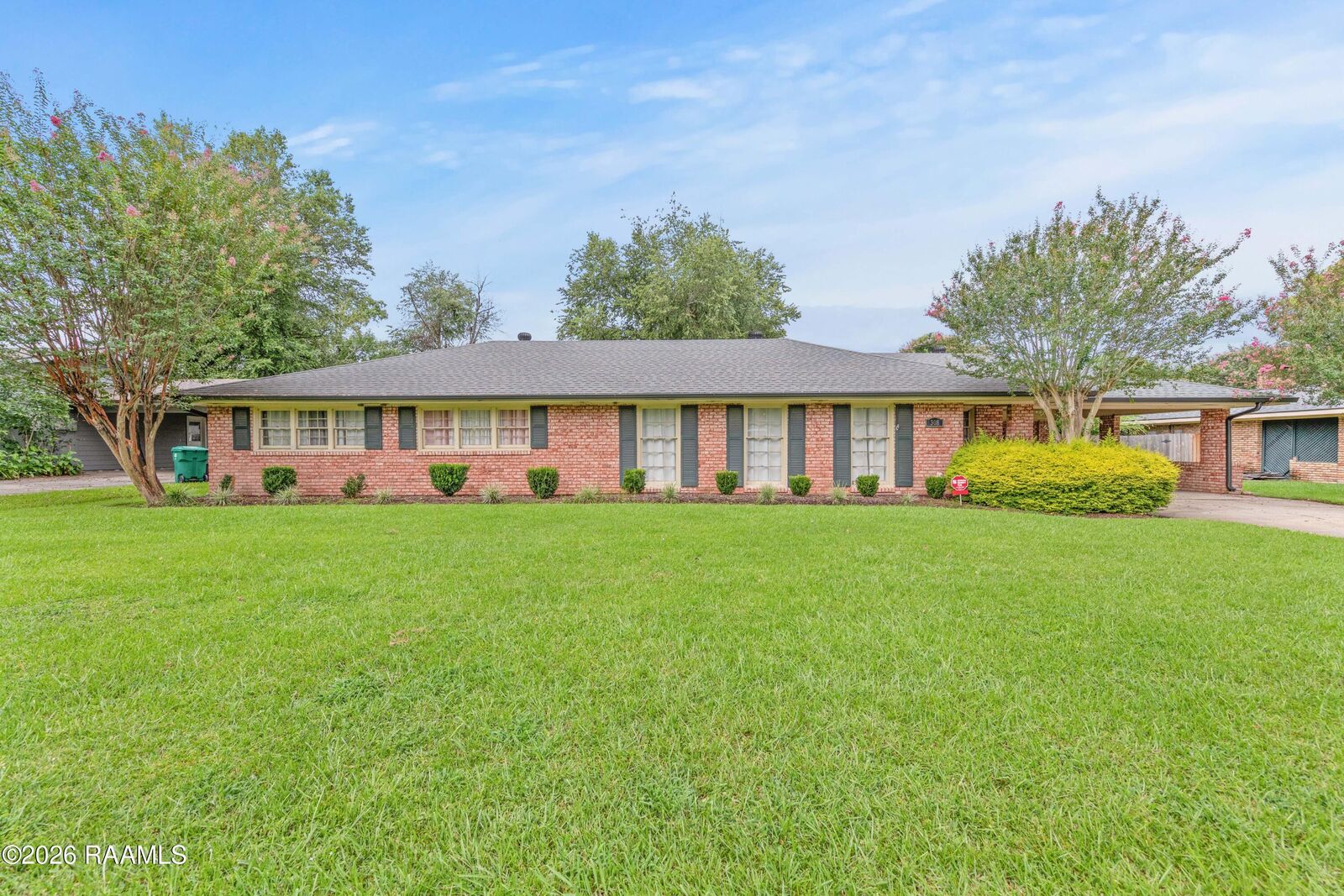 Property Photo:  308 Brentwood Boulevard  LA 70503 