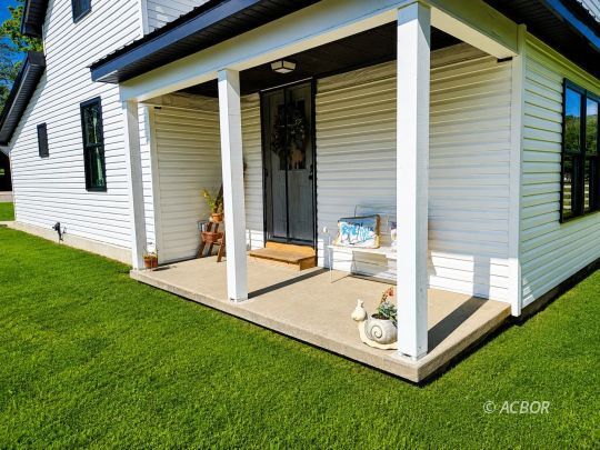 Property Photo: 38580 State Route 143 OH 45769