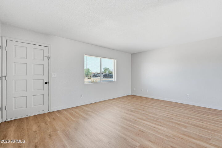 Property Photo:  1301 E 29th Avenue  AZ 85119 