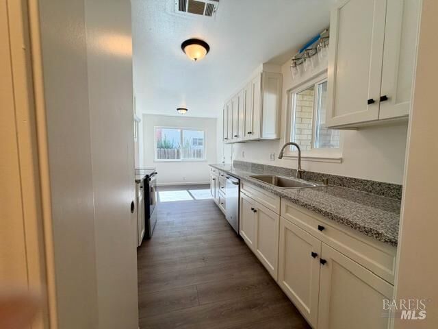 Property Photo: 387 Tulip Street CA 94533