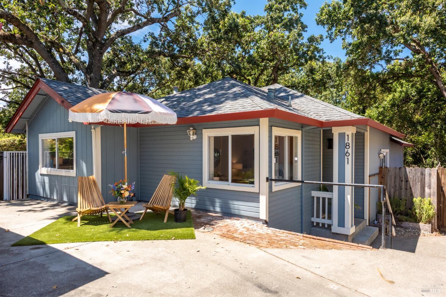 Property Photo: 1861 Rhianna Street CA 95401
