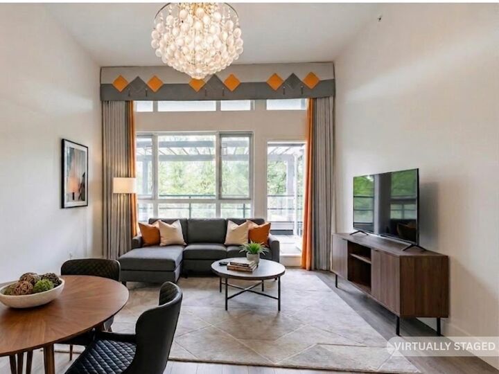 Property Photo: 15628 104 Avenue 405 BC V4N 2J3
