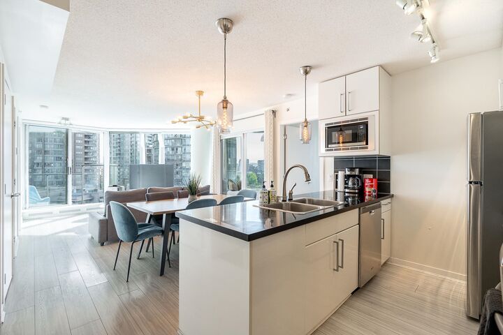 Property Photo: 689 Abbott Street 1002 BC V6B 0J2