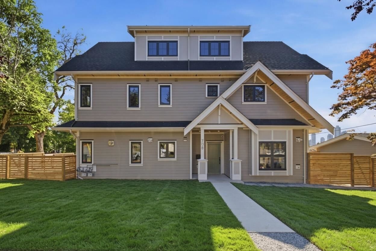 Property Photo: 708 Windermere Street BC V5K 2L3