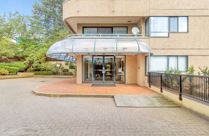 Property Photo:  1026 Queens Avenue 503  BC V3M 6B2 