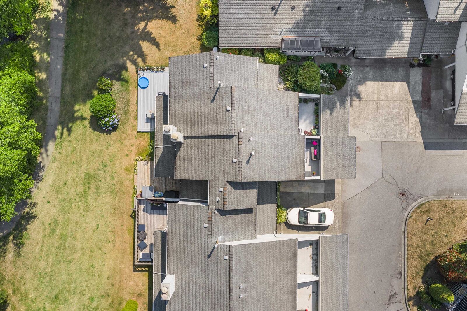 Property Photo: 15879 Alder Place BC V4A 5J1