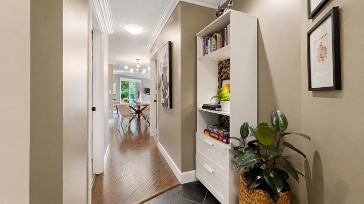 Property Photo: 33599 2nd Avenue 109 BC V2V 6J3