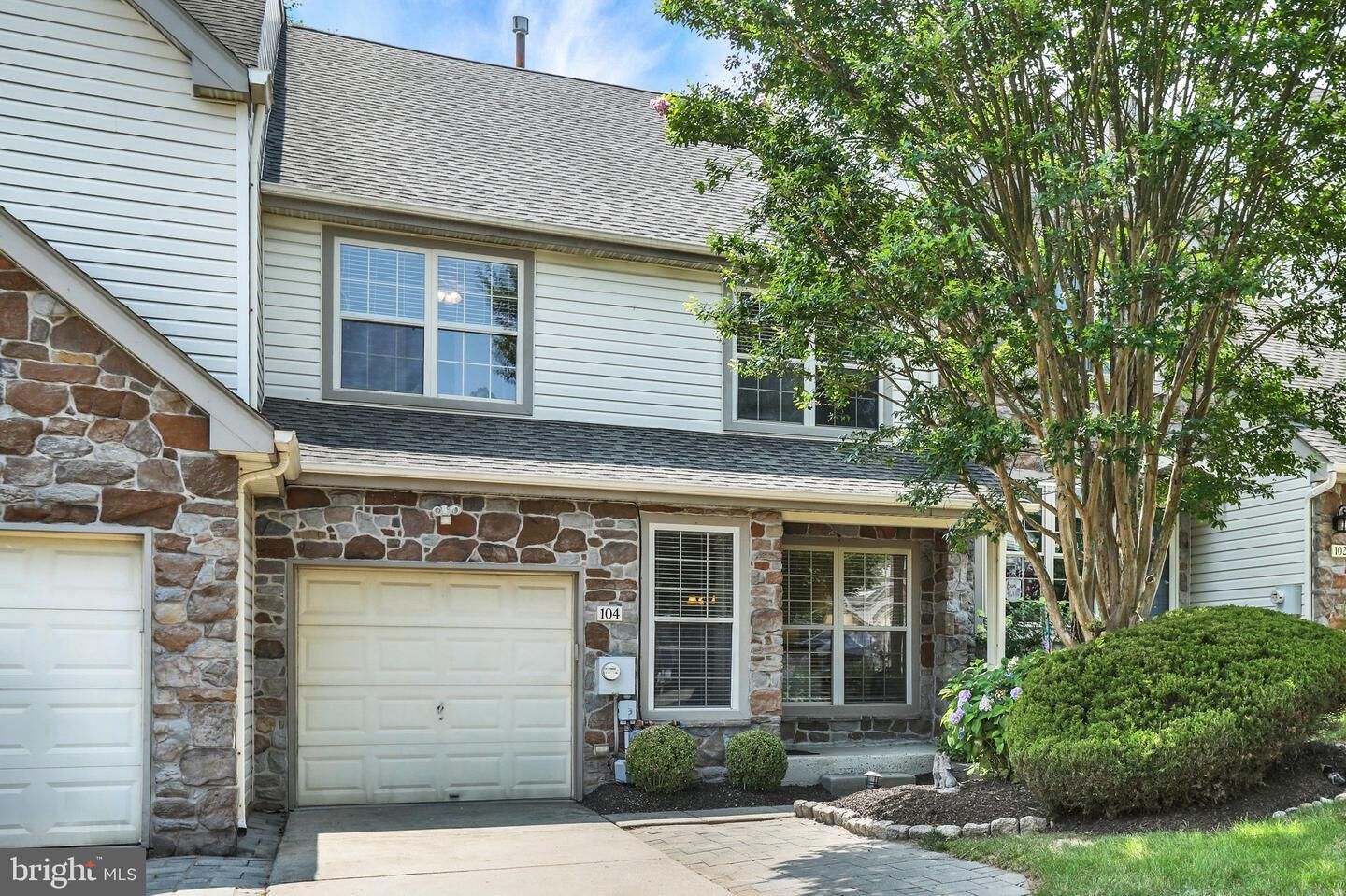 Property Photo:  104 Suffield Court  PA 18914 