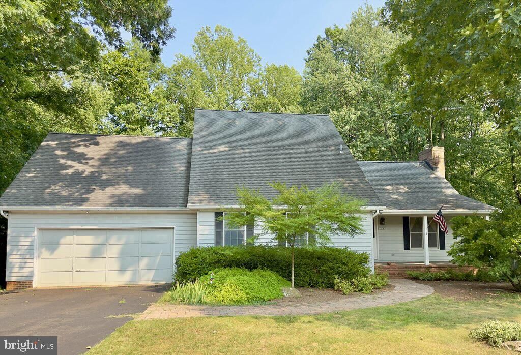 Property Photo:  7237 Baldwin Ridge Road  VA 20187 