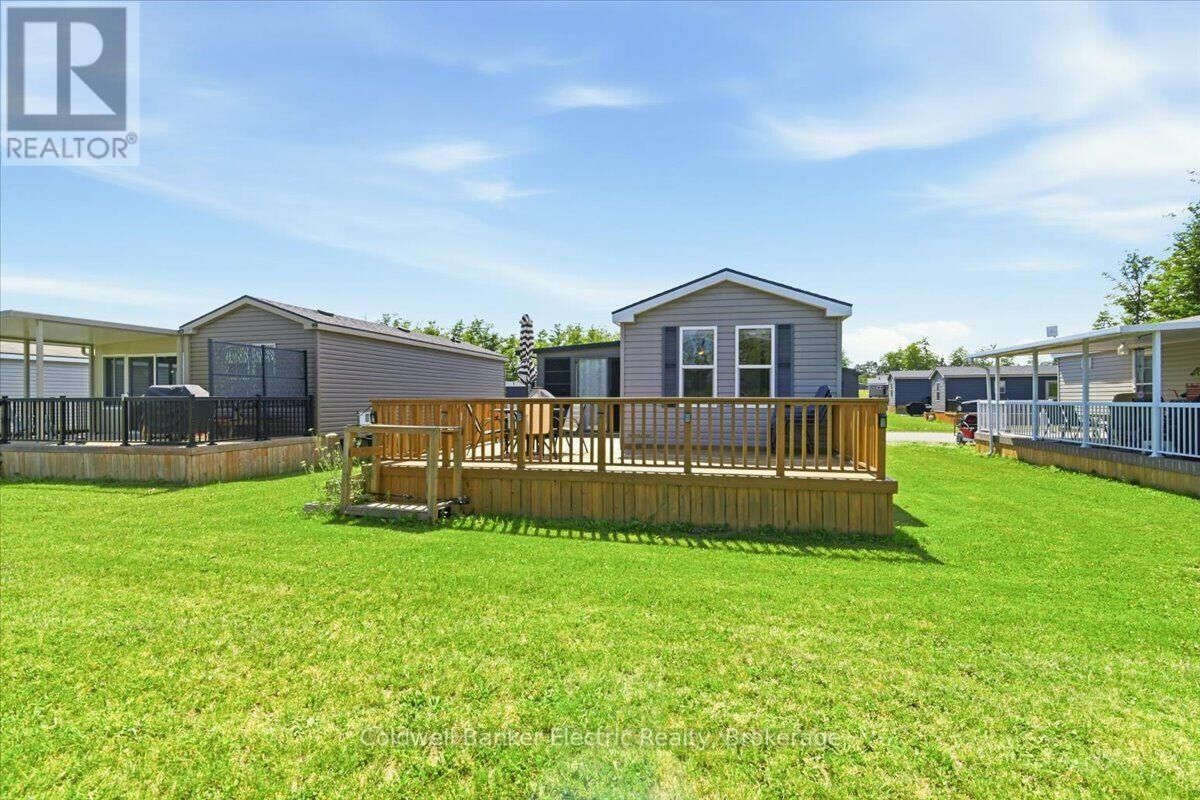 Property Photo: 1235 Villiers Line 13 Lambton Avenue ON K0L 2G0