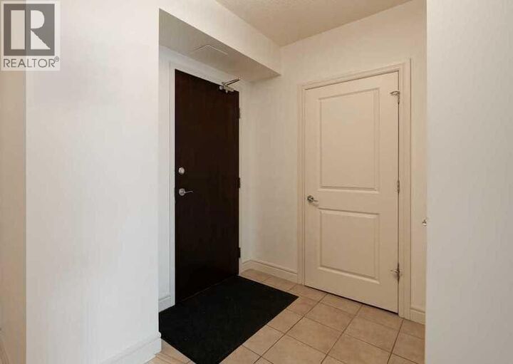 Property Photo: 920 5 Avenue Southwest AB T2P 5P6
