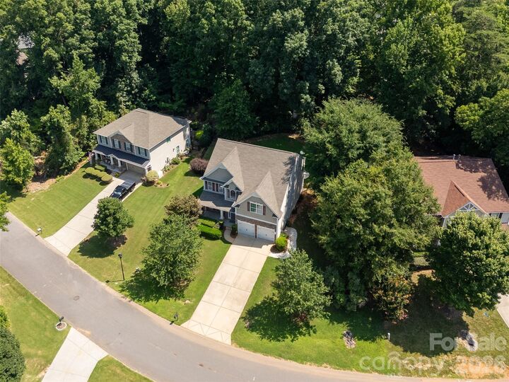 Property Photo: 924 Autumn Glen Court SC 29710