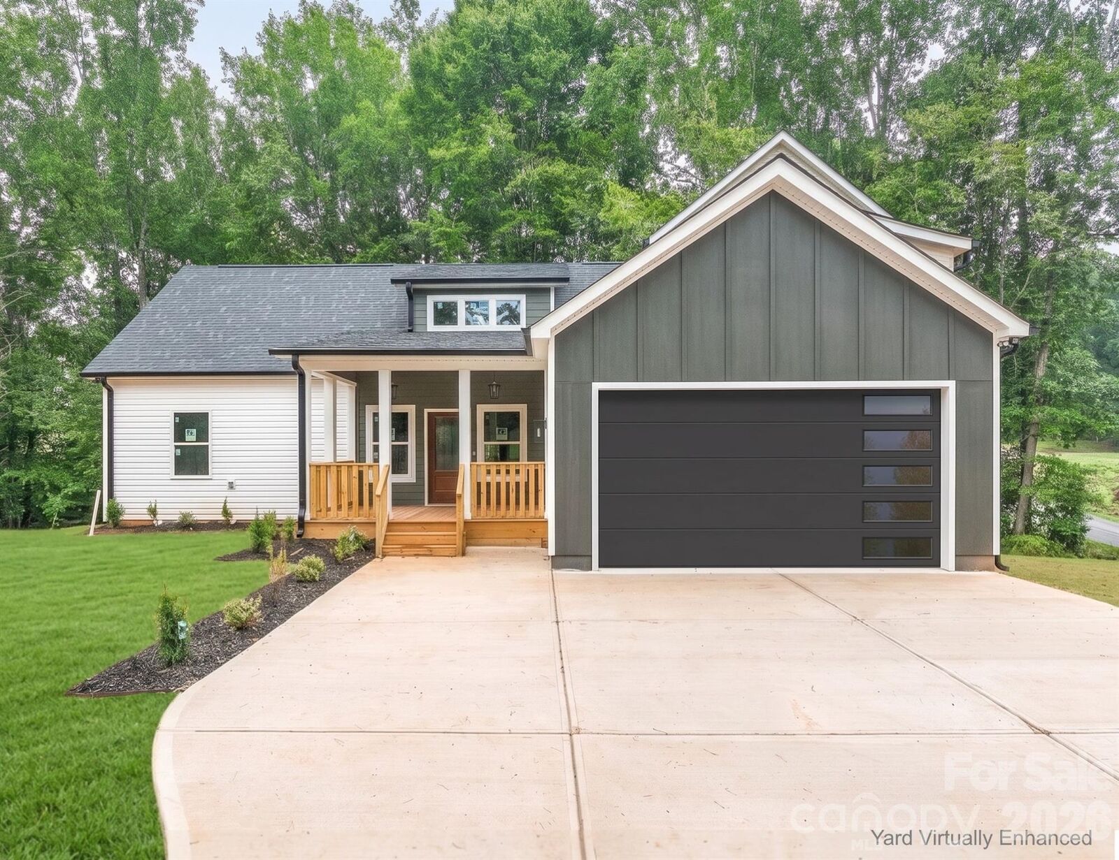 Property Photo: 2013 Dogwood Trail NC 28150