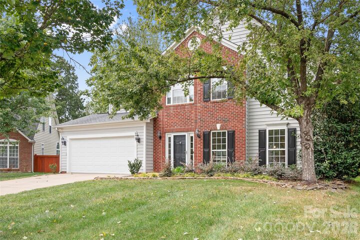Property Photo: 9407 Willow Tree Lane NC 28277