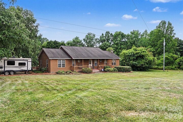Property Photo: 3999 Fincher Road NC 28104