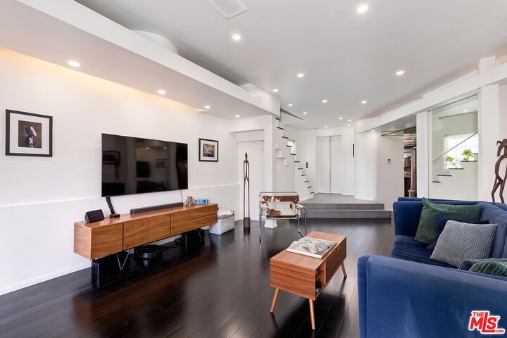 Property Photo: 9921 Durant Dr, Unit 2 CA 90212