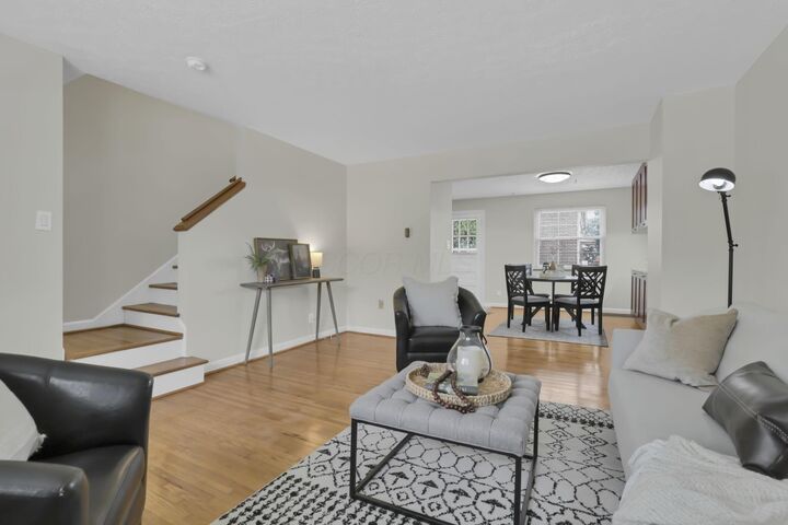Property Photo:  1810 Kings Court  OH 43212 