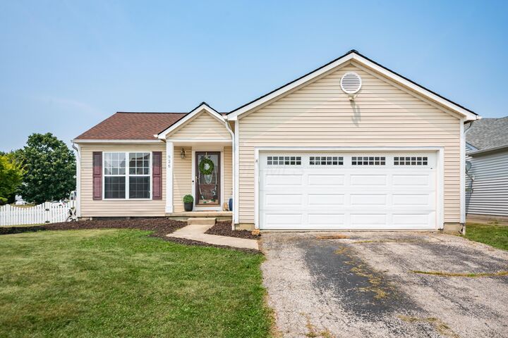 Property Photo: 926 Robmeyer Drive OH 43207