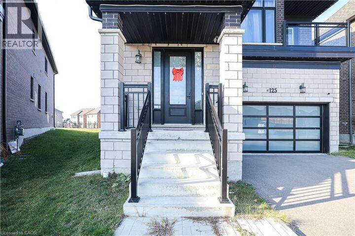 Property Photo:  125 Silverwood Crescent  ON N4T 0M5 