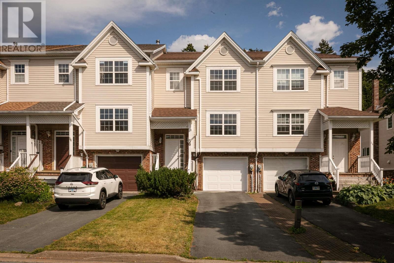 Property Photo: 36 Stratford Way NS B3S 1E5