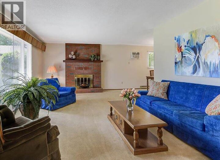 Property Photo: 2434 Rhondda Crescent BC V1Y 8A3