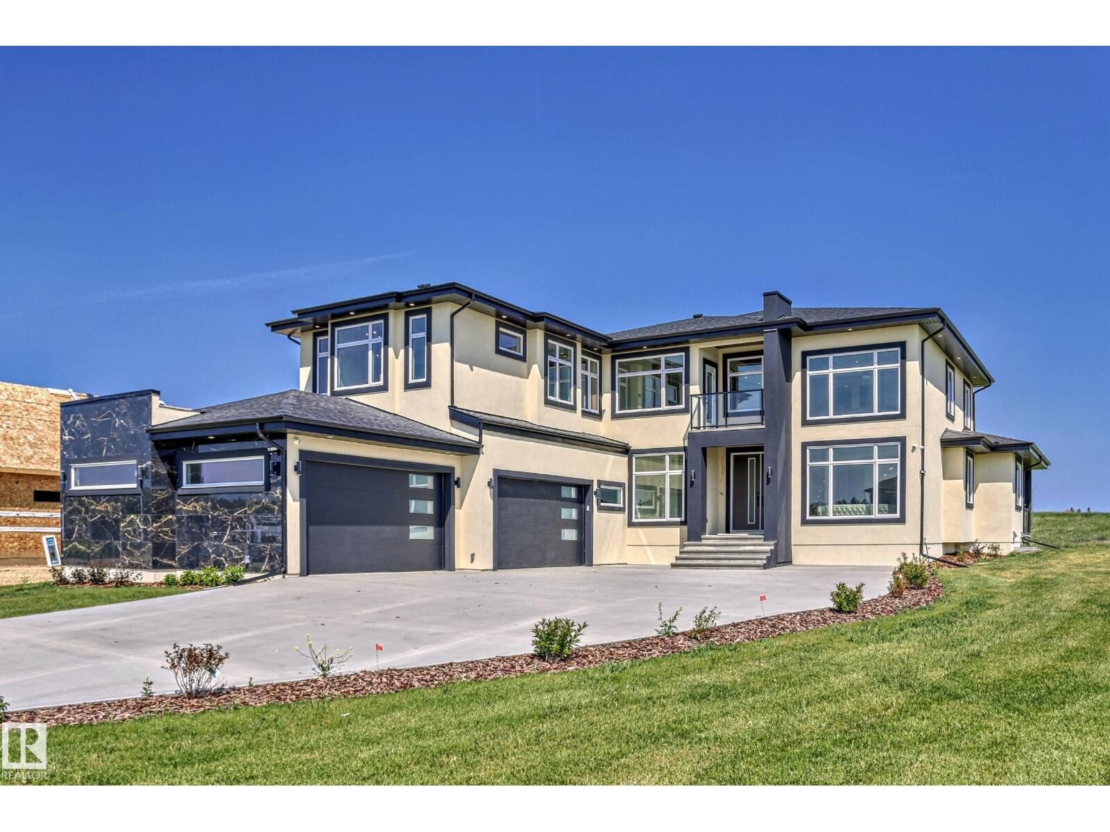 Property Photo: #34 26409 Twp Rd 532A AB T7X 0W7
