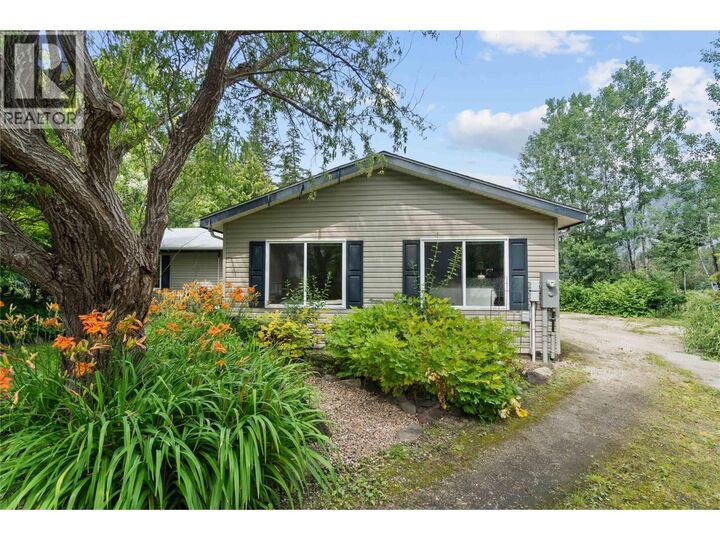 Property Photo:  4421 73 Avenue Northeast  BC V0E 1K0 