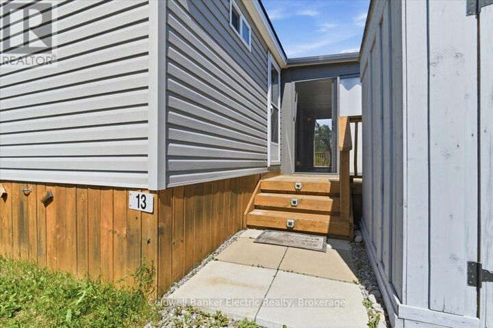Property Photo:  1235 Villiers Line 13 Lambton Avenue  ON K0L 2G0 