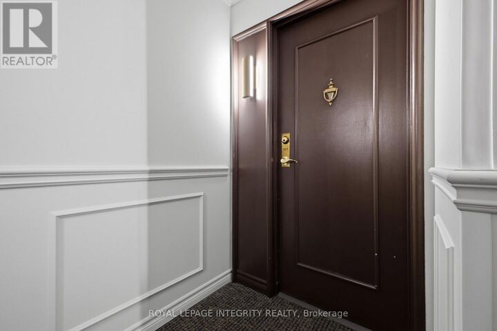 Property Photo:  545 St Laurent Boulevard 1207  ON K1K 4H9 