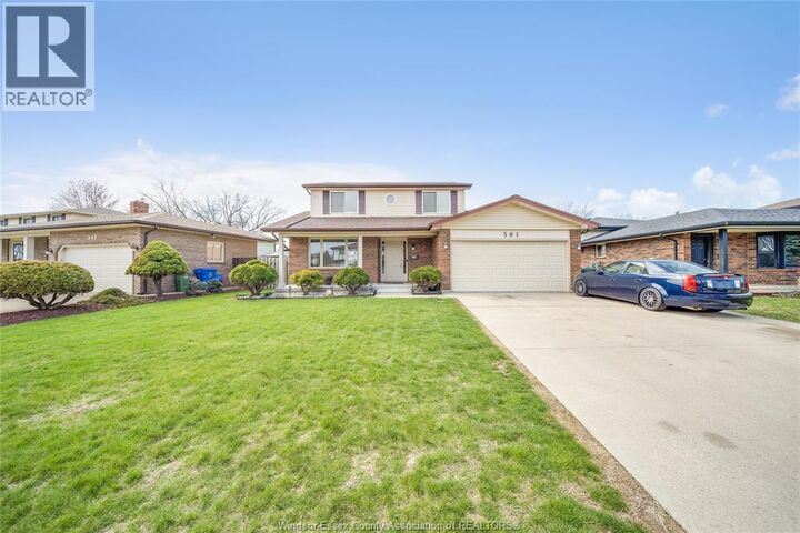 Property Photo: 501 Green Valley Drive ON N8N 4C2