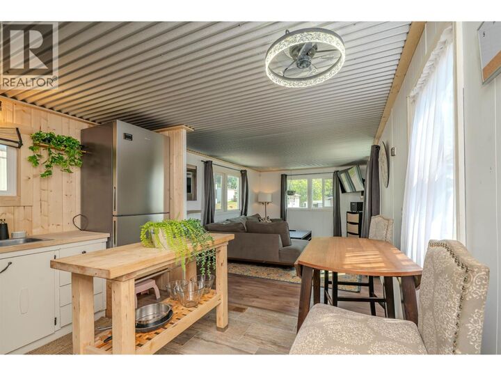 Property Photo: 770 11th Avenue 29 BC V2G 2M4