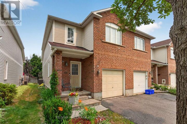 Property Photo:  63 Palmadeo Drive  ON K2J 4Z3 