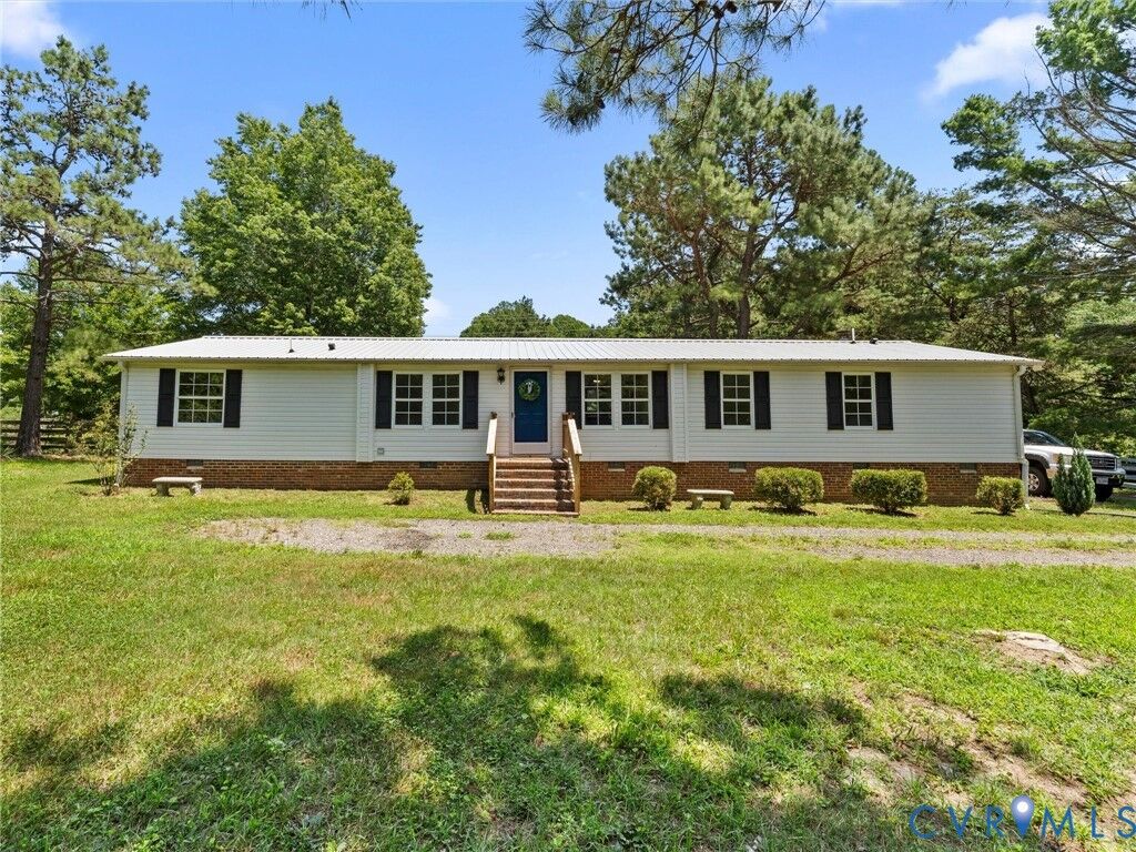 Property Photo: 2526 Herring Creek Road VA 23009