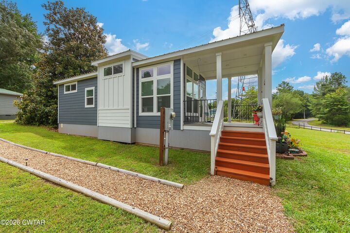 Property Photo:  530 Douglas Lane  TN 38320 