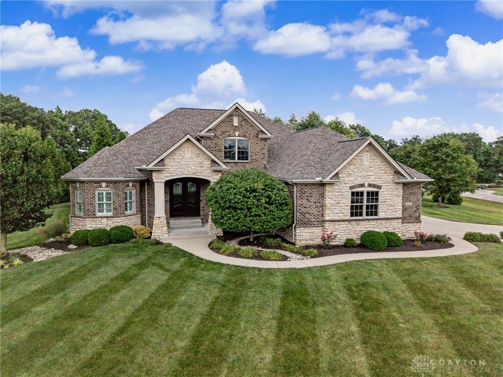 Property Photo:  696 Treeline Court  OH 45066 