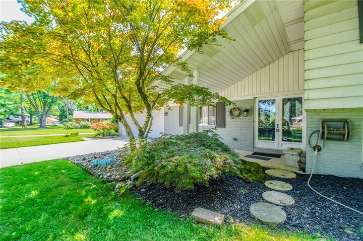 Property Photo: 906 New England Avenue OH 45429