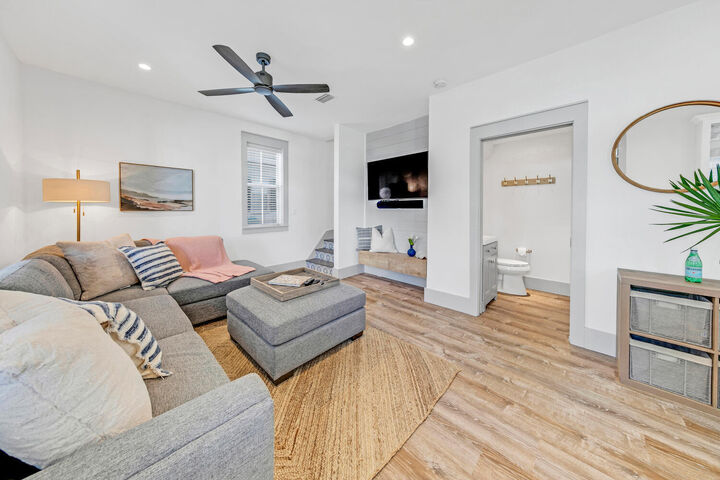 Property Photo:  198 Somerset Bridge Road Unit 139  FL 32459 