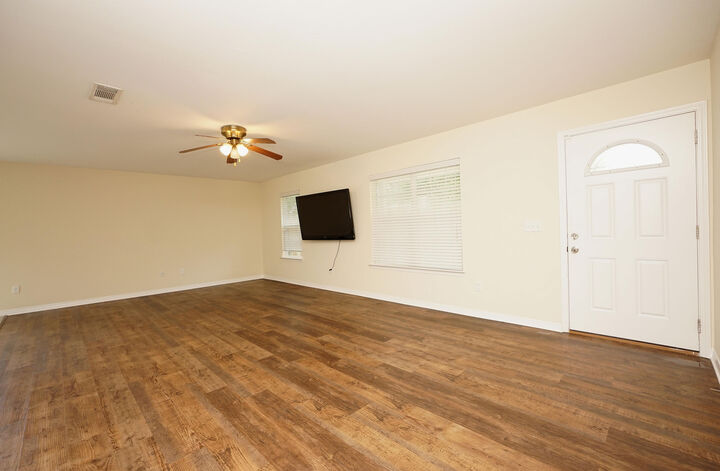 Property Photo:  611 Bullock Boulevard  FL 32578 