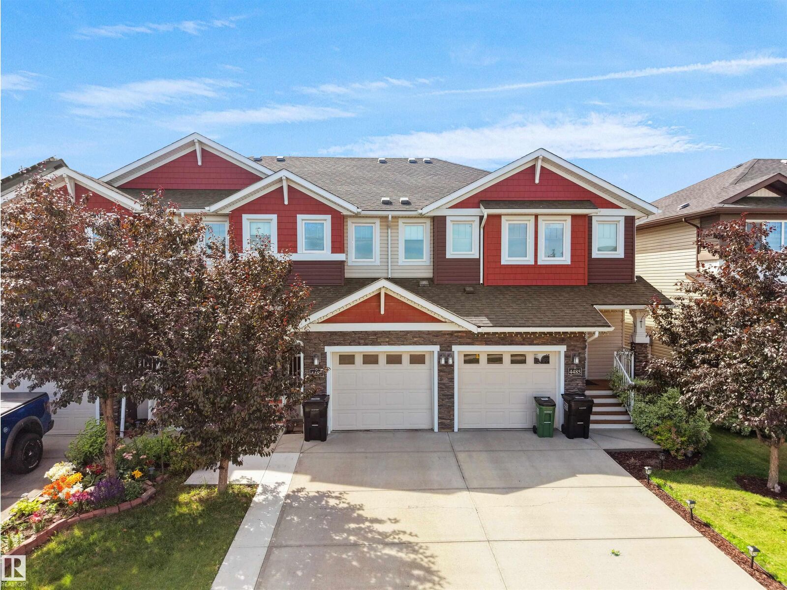 Property Photo: 4487 Annett Common SW AB T6W 2V7