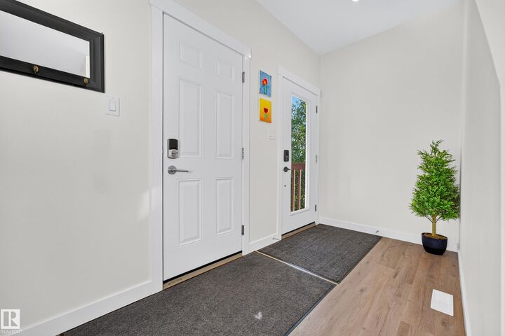 Property Photo: 321C 26500 Hwy 44 AB T8R 0J3