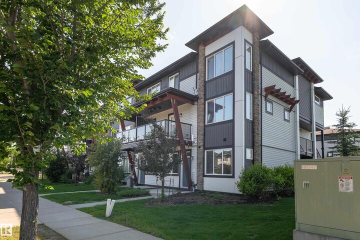 458 Allard Boulevard SW — photo 1