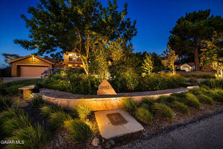 Property Photo:  35952 52nd Street  CA 93552 