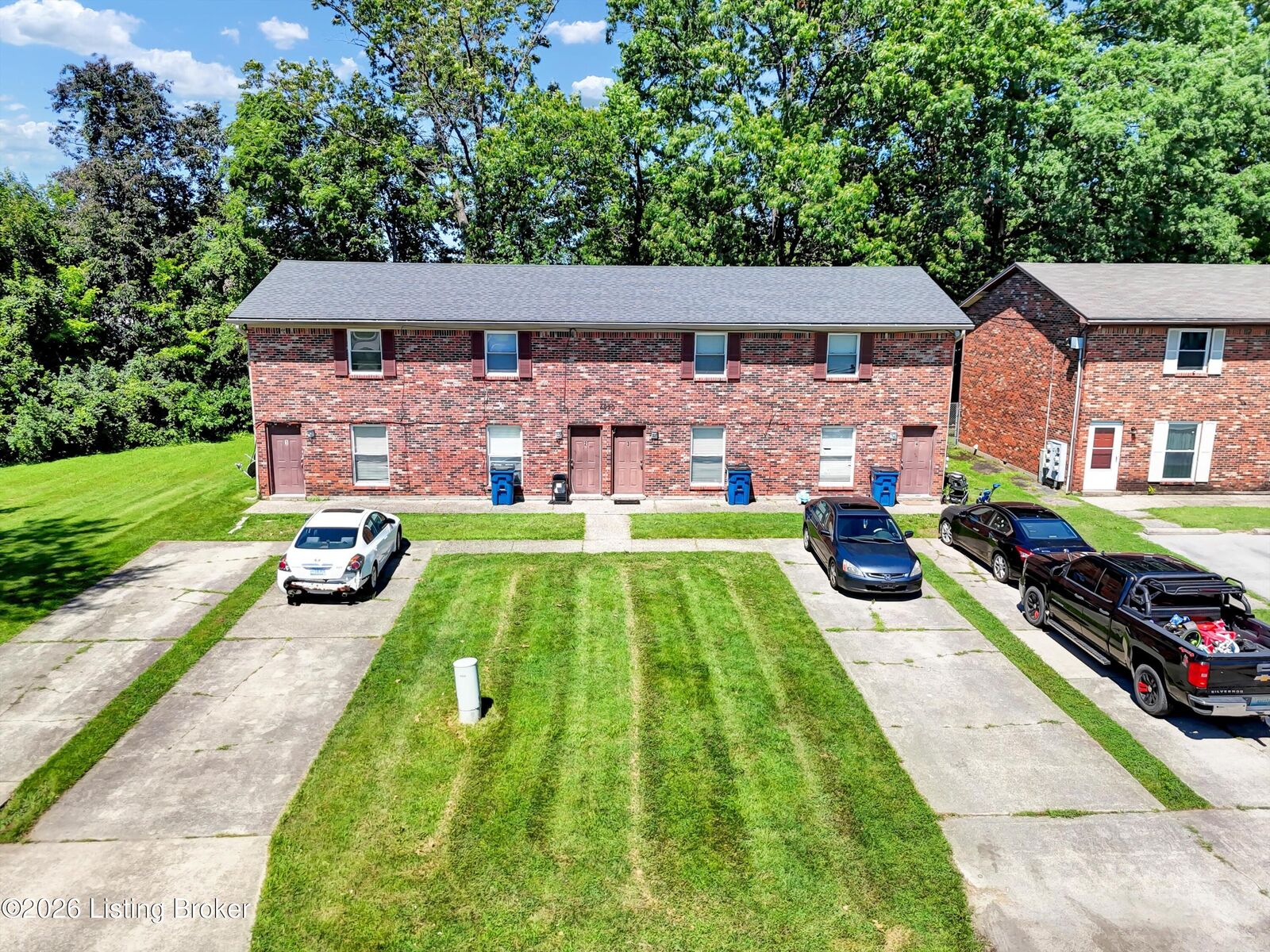 Property Photo:  4920 Cawood Dr  KY 40218 